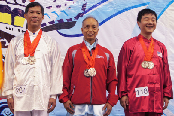 Award Ceremony - Silver Medal Edward Ho